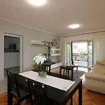 Luna By Interhome Lägenhet Poreč