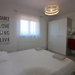 Luna By Interhome * פורץ