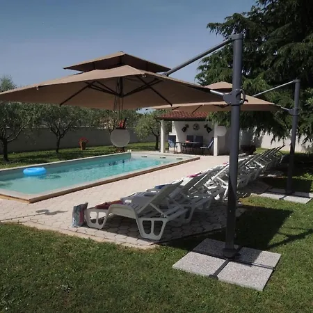 Luna By Interhome Apartamento Poreč