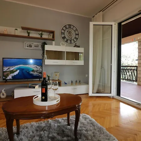 Luna By Interhome Porec