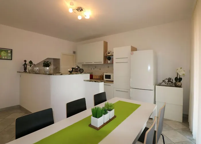 Luna By Interhome Poreč